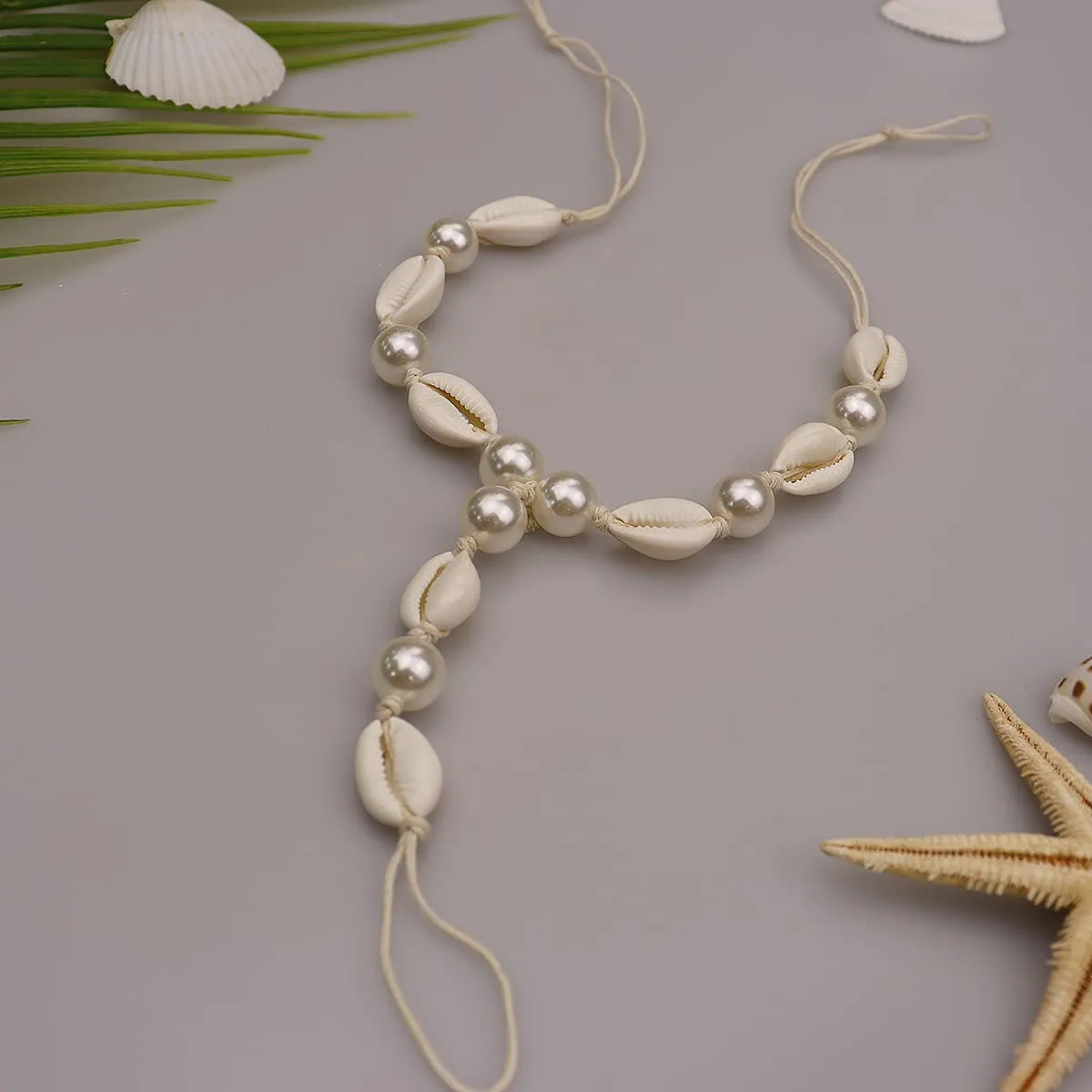 Bohemian Handmade Shell Starfish Barefoot Sandals 2pcs Beach Wedding Foot Chain with Toe Ring for Bride Turquoise Crystal Pearl Beaded Anklet Accessory (Ivory shell)